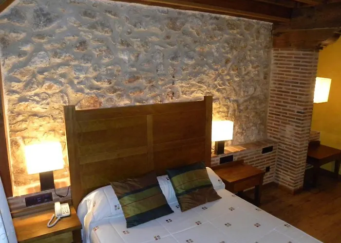 포사다 템플라리오스 3* 우세로